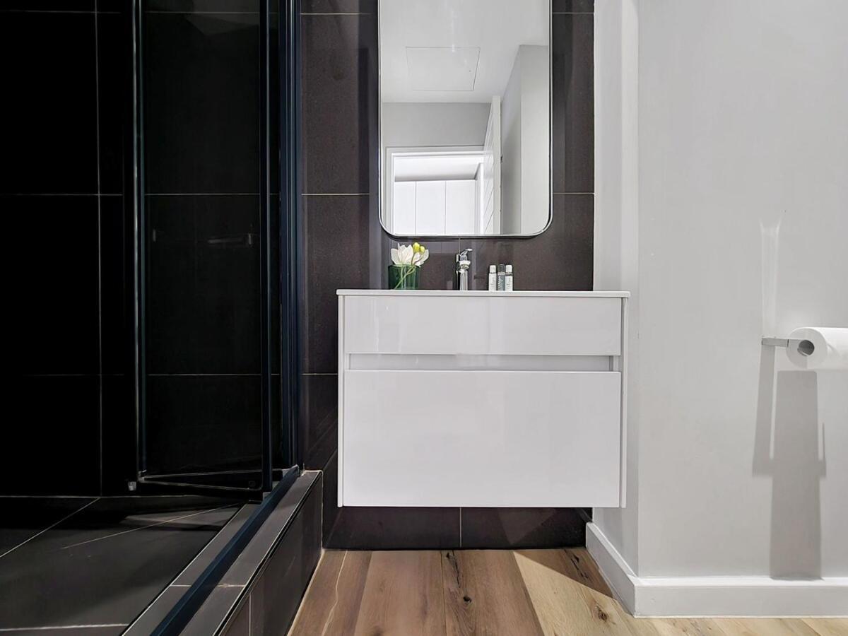 Modern & Vibrant 1 Bedroom Apartment! Apartment